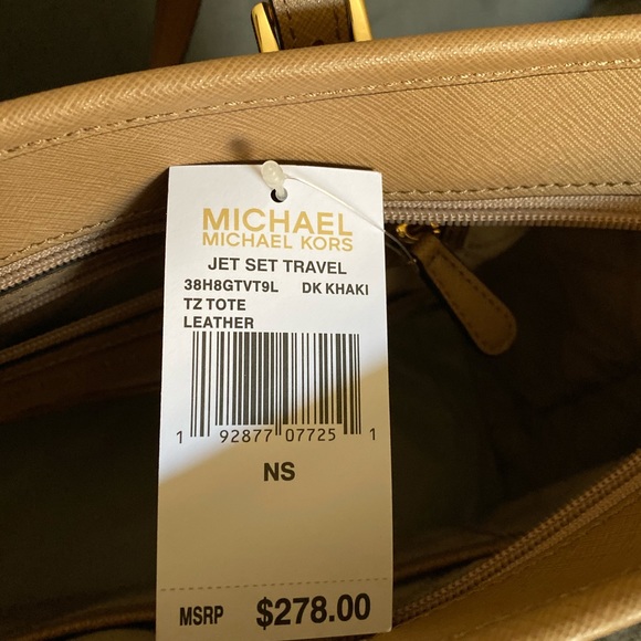 NWT Michael Kors jet set medium - Picture 7 of 8